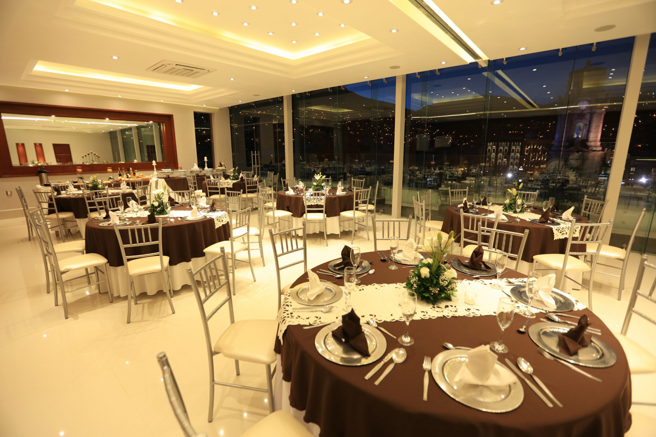 banquete manteles cafe